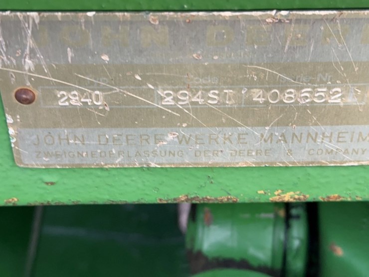 john-deere-2940-image-8