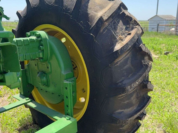john-deere-3020-image-18