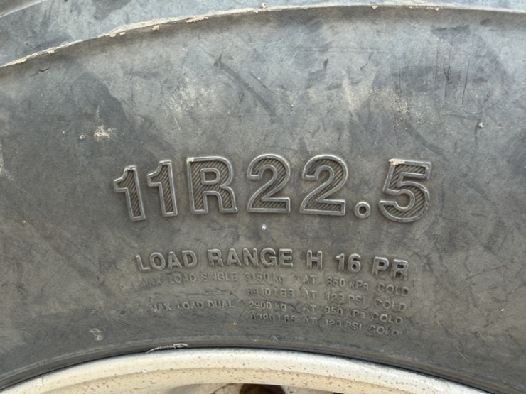 2004-international-5500i-t/a-truck-tractor-image-16