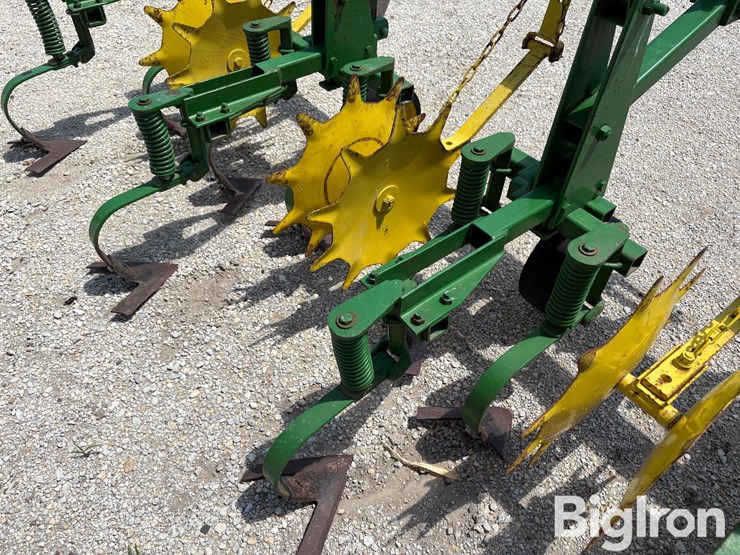 1982-john-deere-825-image-14