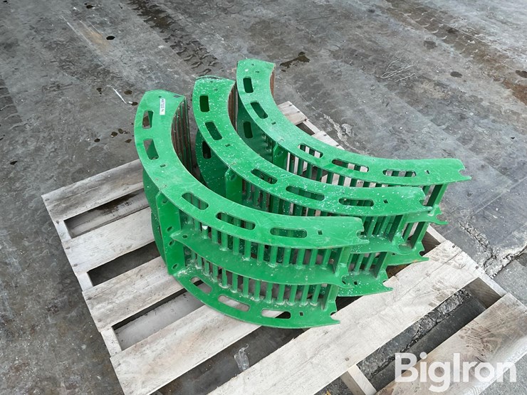 john-deere-x-9-large-round-concaves-image-8