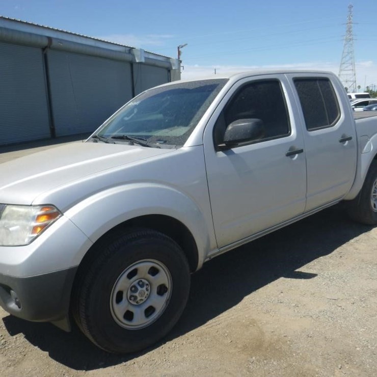 2016 NISSAN FRONTIER