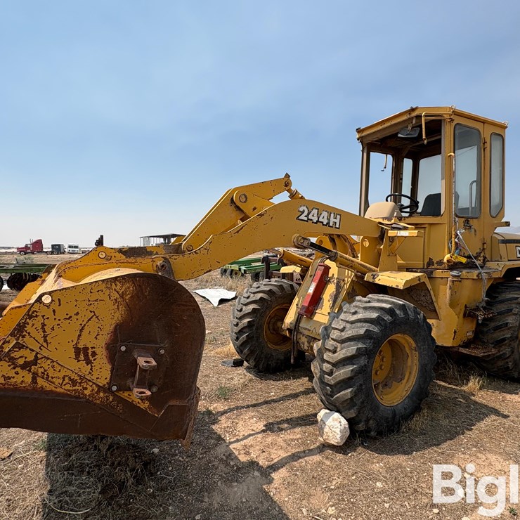 1997 DEERE 244H
