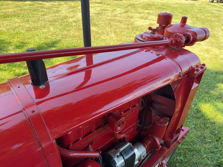 1938-farmall-f-14-(9th-f-14-built)-image-18