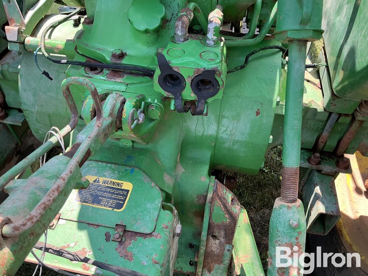 1981-john-deere-2440-image-10