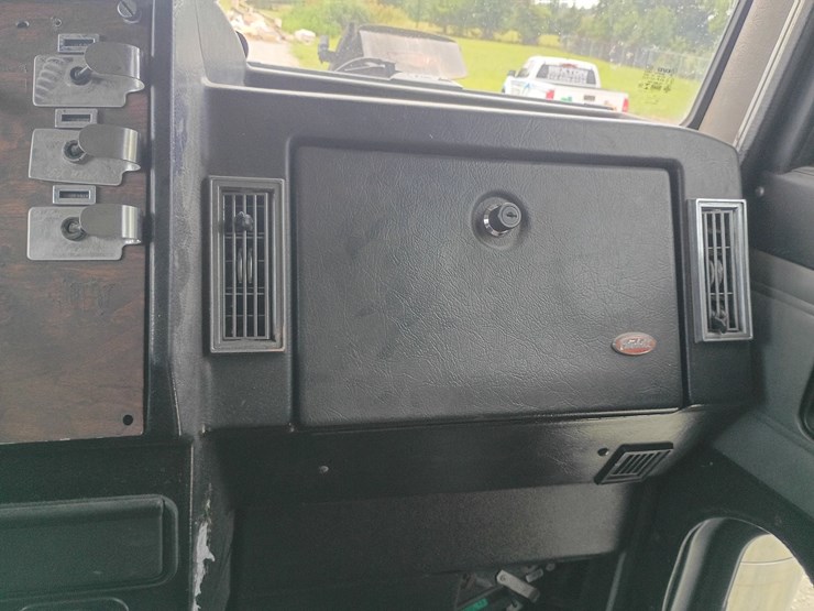 #21636-•-1997-peterbilt-379-semi-sleeper-truck-image-43