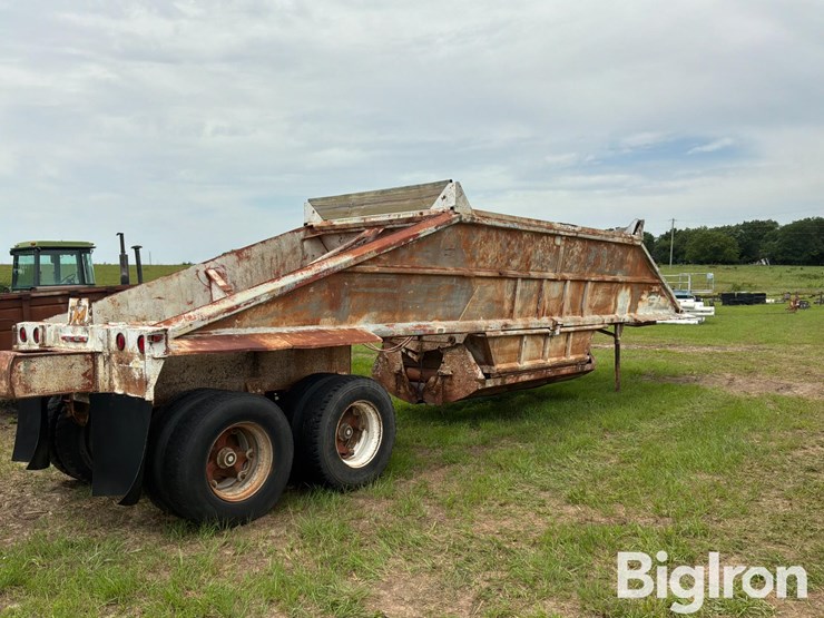 1974-king-load-image-6