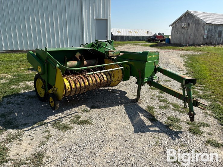 john-deere-24t-image-3