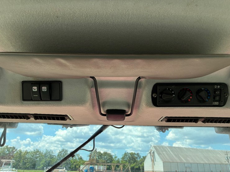 mahindra-6065-image-13
