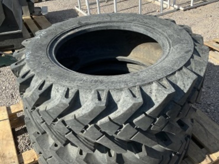 (2)-equipment-tires-image-1