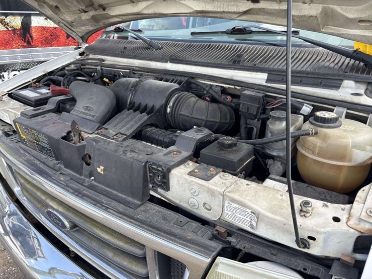 2006-ford-e350-image-21