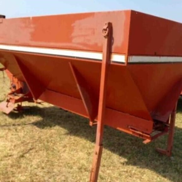 DITCH-WITCH SAND SPREADER, 2000LB,