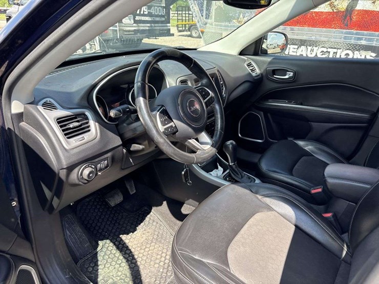 2018-jeep-compass-image-11