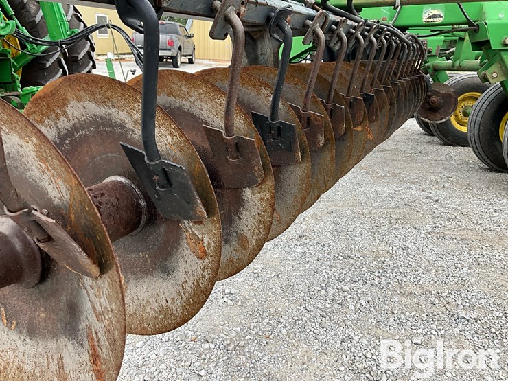 john-deere-630-image-14