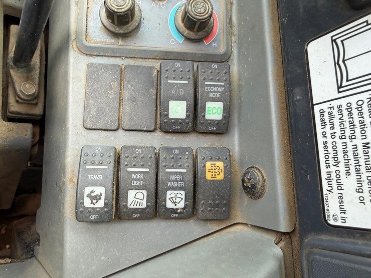 2018-yanmar-sv100-2a-image-24