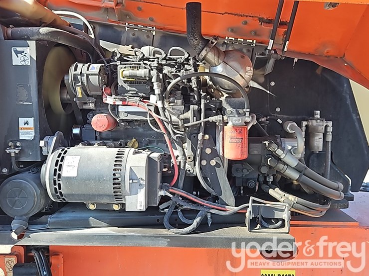 2016-jlg-600s-image-18