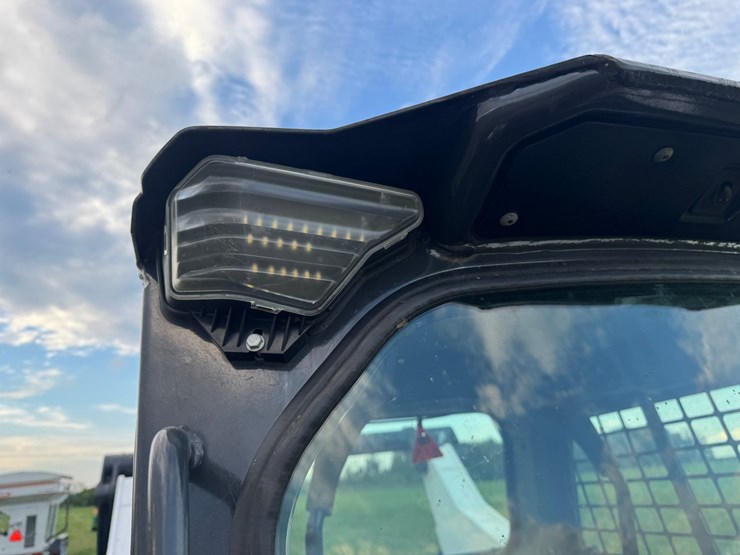 2021-bobcat-t76-image-22