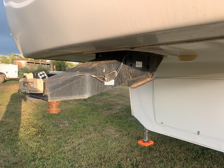 2007-cedar-creek-travel-trailer-image-25