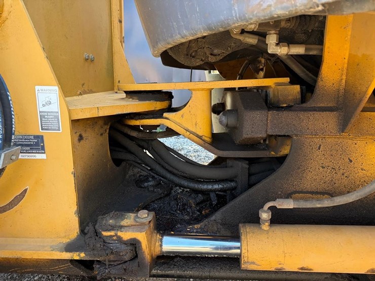2008-deere-344j-image-14
