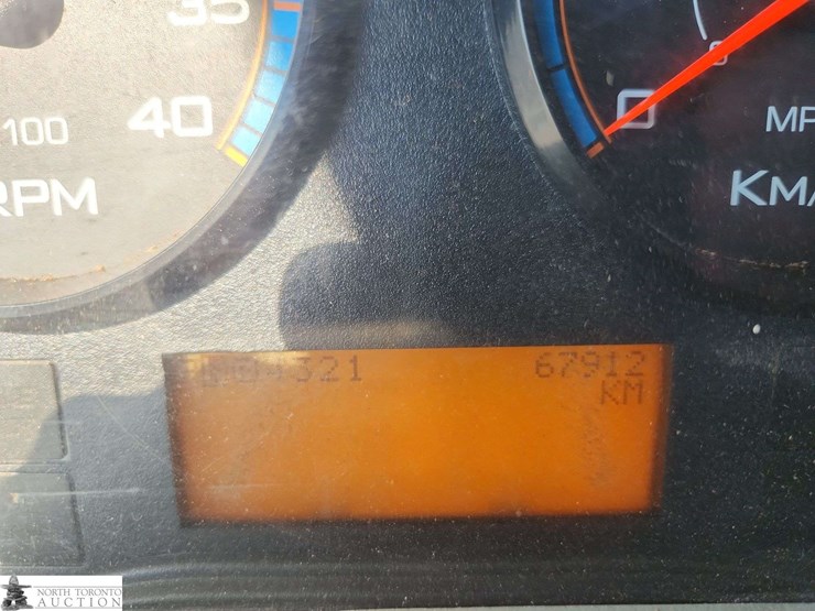 2010-international-durastar-4300-image-16