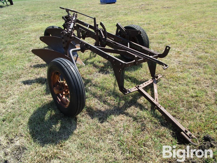 john-deere-model-a-image-3