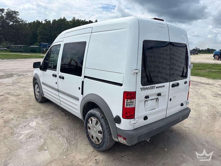 2011-ford-transit-connect-image-4