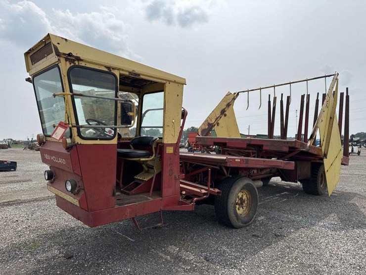 new-holland-1049-image-1