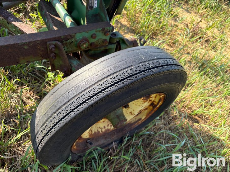 john-deere-37-image-16