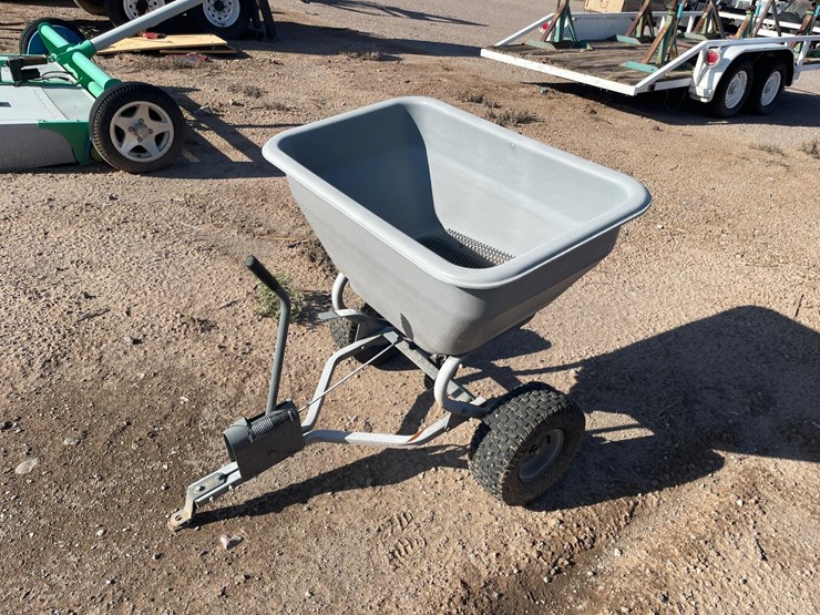 #2308-•-pull-type-spreader-(offsite-in-las-cruces)-image-1