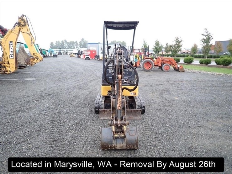 2019-deere-17g-image-18