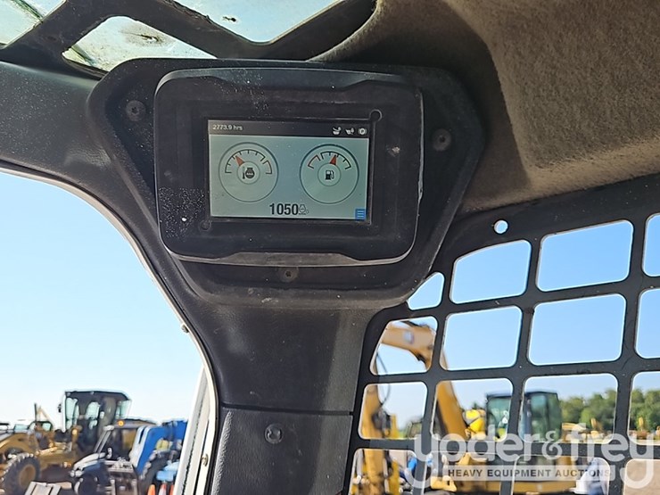 2021-bobcat-t64-image-31