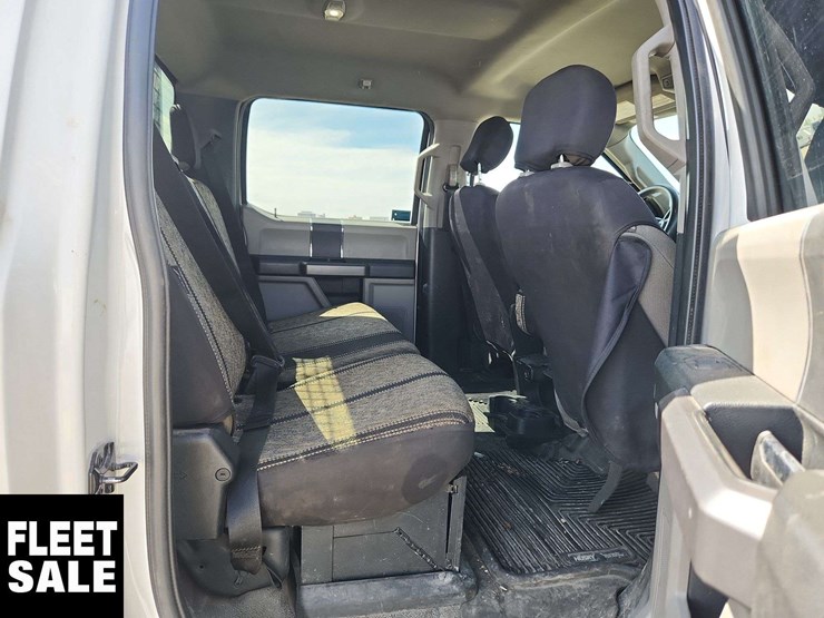 2020-ford-f350-image-17