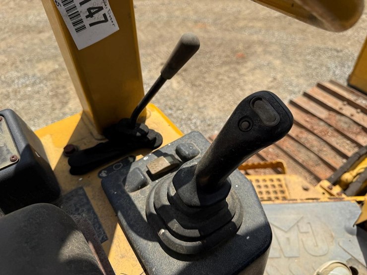 caterpillar-d4g-lgp-image-24