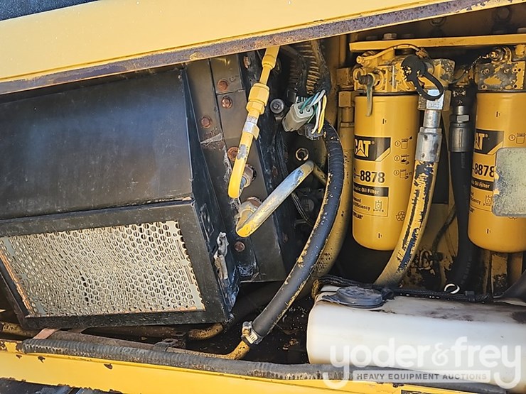 2011-caterpillar-d5k-image-28