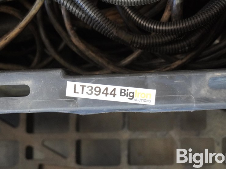 john-deere-250-image-10