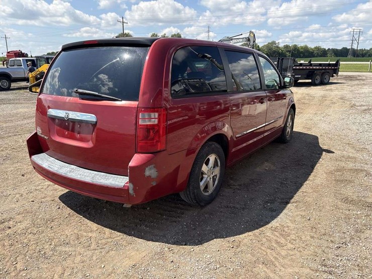 2008-dodge-caravan-image-4