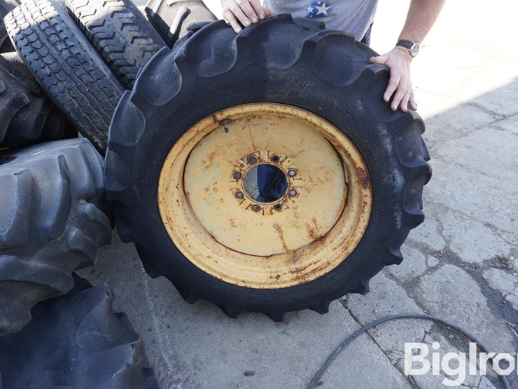 11.2/10-24-tires-w/rims-image-9