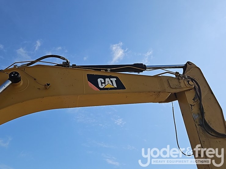 2019-caterpillar-336-image-14