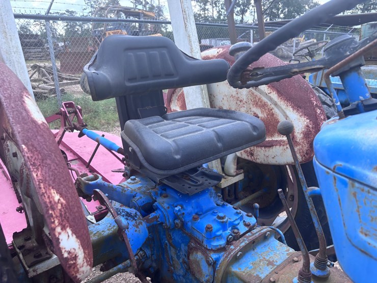 ford-3000-image-10