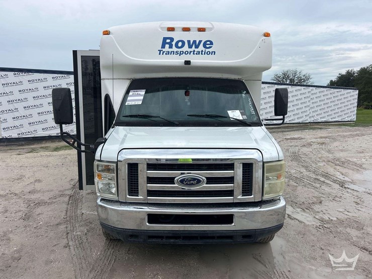 2011-ford-e450-image-34