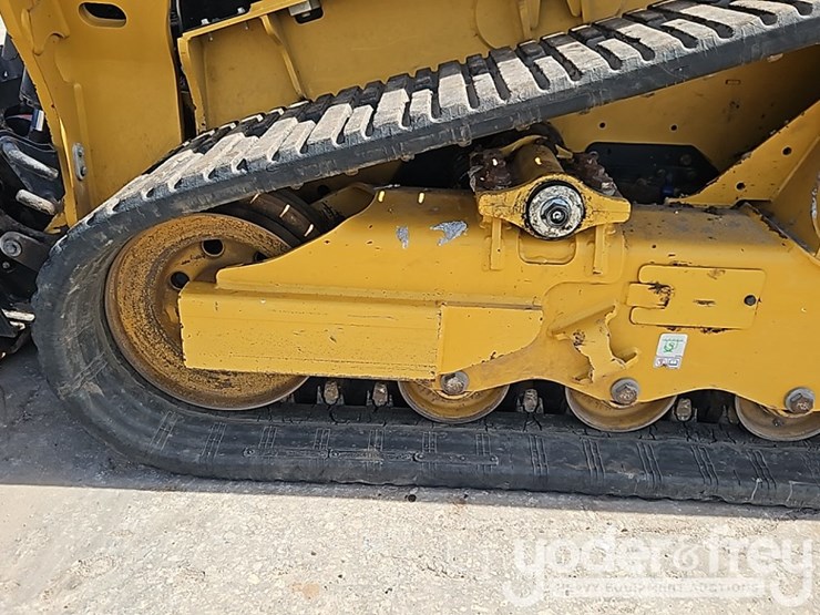 2025-caterpillar-255-image-19