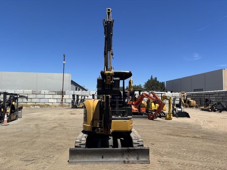 2017-caterpillar-304e2-cr-image-6