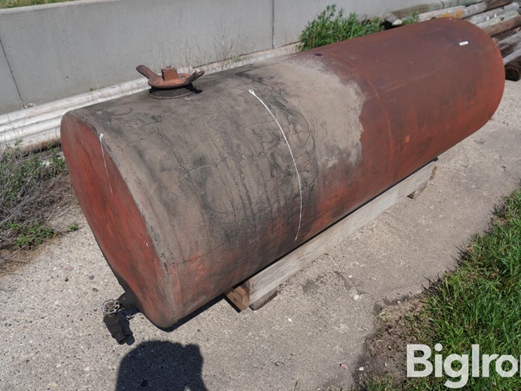 250-gal-fuel-tank-image-1