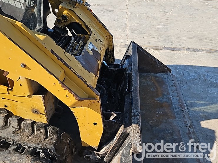 2019-caterpillar-299d2-image-13