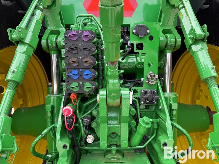 2025-john-deere-8r-250-image-20