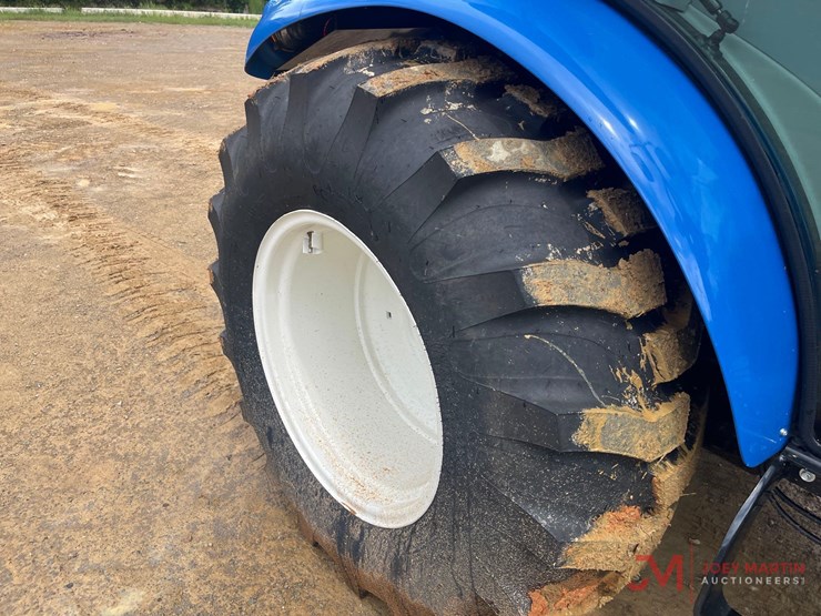 2023-new-holland-boomer-55-ag-tractor-image-10
