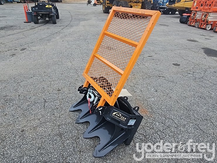 unused-arteer-15000lbs-hydraulic-logging-winch(ss-15000g)-to-suit-skidsteer-image-1