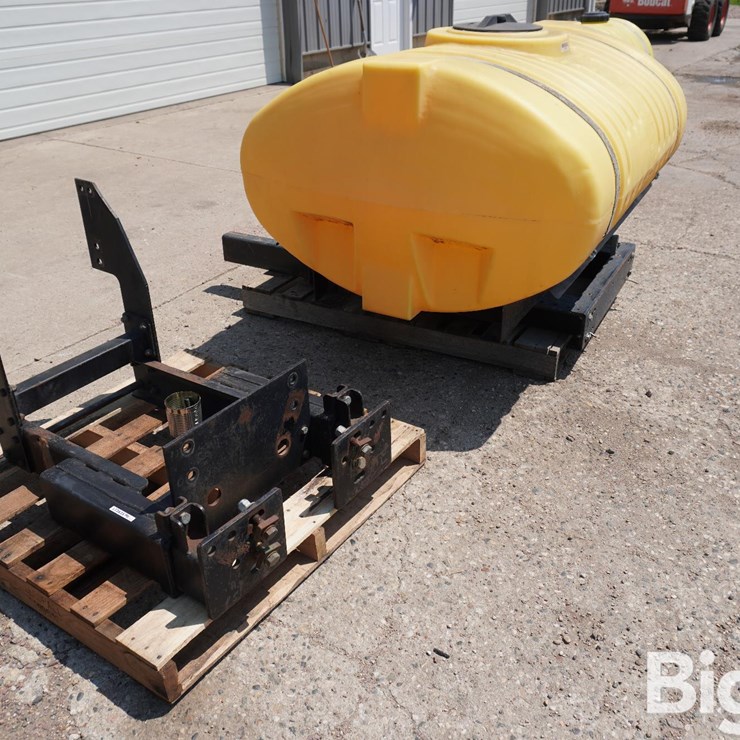 John Deere 8200 300-Gal Fertilizer Tank & Mounts