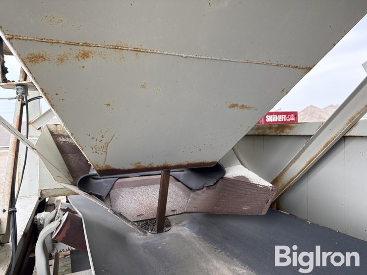 2000-homemade-3-feed-bin-on-t/a-carrier-image-19