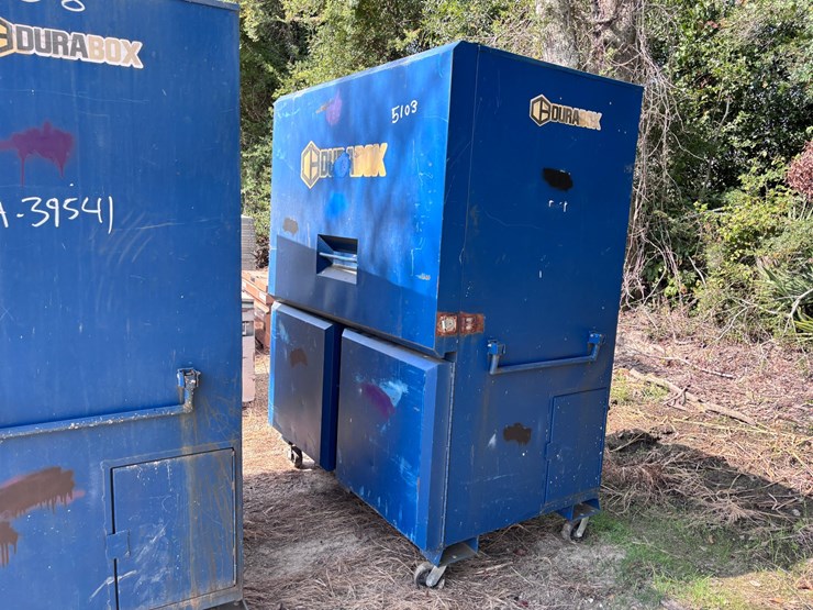 #5103-•-knaack-jobsite-boxes-with-miscellaneous-items-image-1